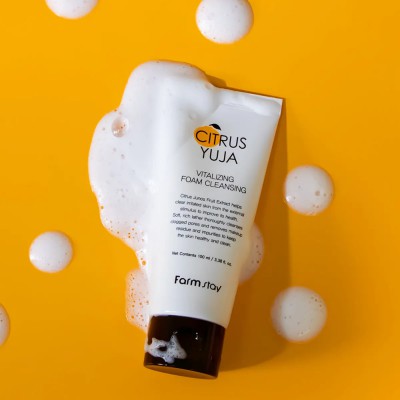 Farmstay Citrus Yuja Vitalizing Foam Cleansing 100ml - Αφρός Καθαρισμού Λάμψης & Αντιοξειδωτικής Δράσης