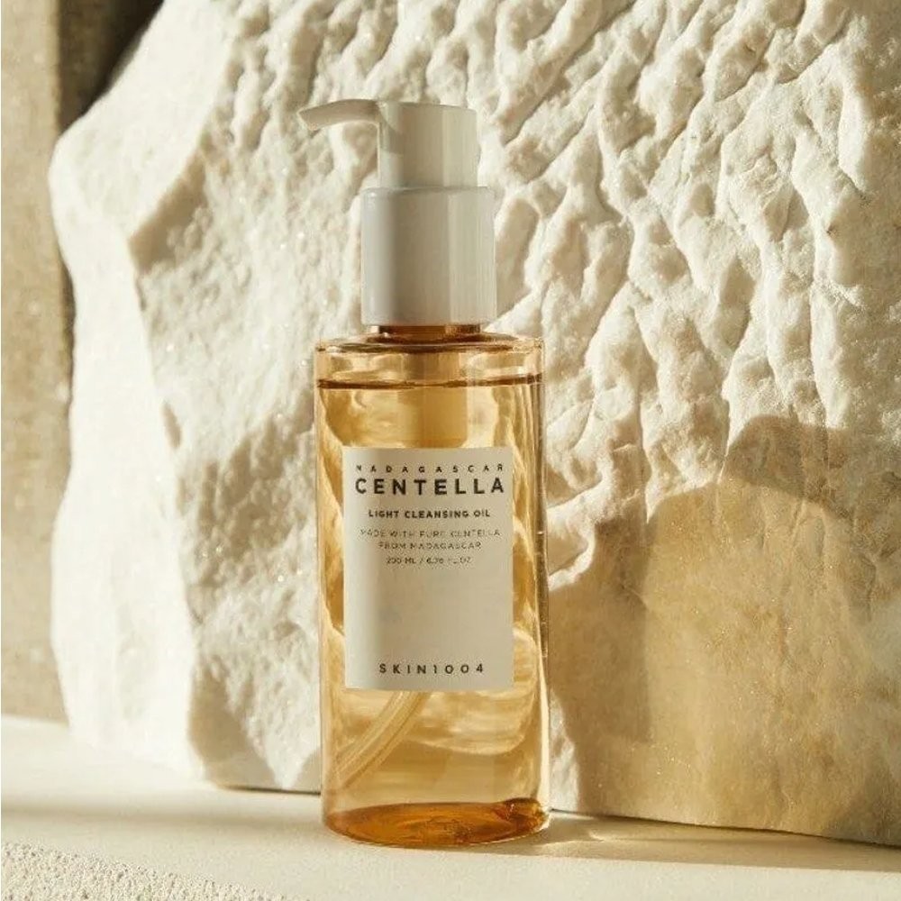 Skin1004 Madagascar Centella Light Cleansing Oil 200ml – Έλαιο Καθαρισμού & Ντεμακιγιάζ K-Beauty
